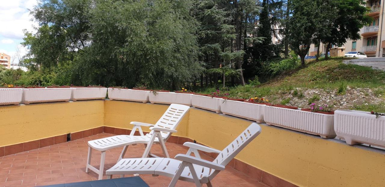 Villa Center Appartamenti Nel Verde In Citta Campobasso Eksteriør bilde