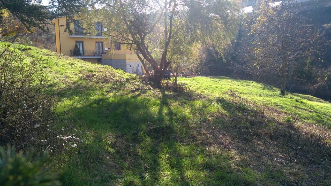 Villa Center Appartamenti Nel Verde In Citta Campobasso Eksteriør bilde