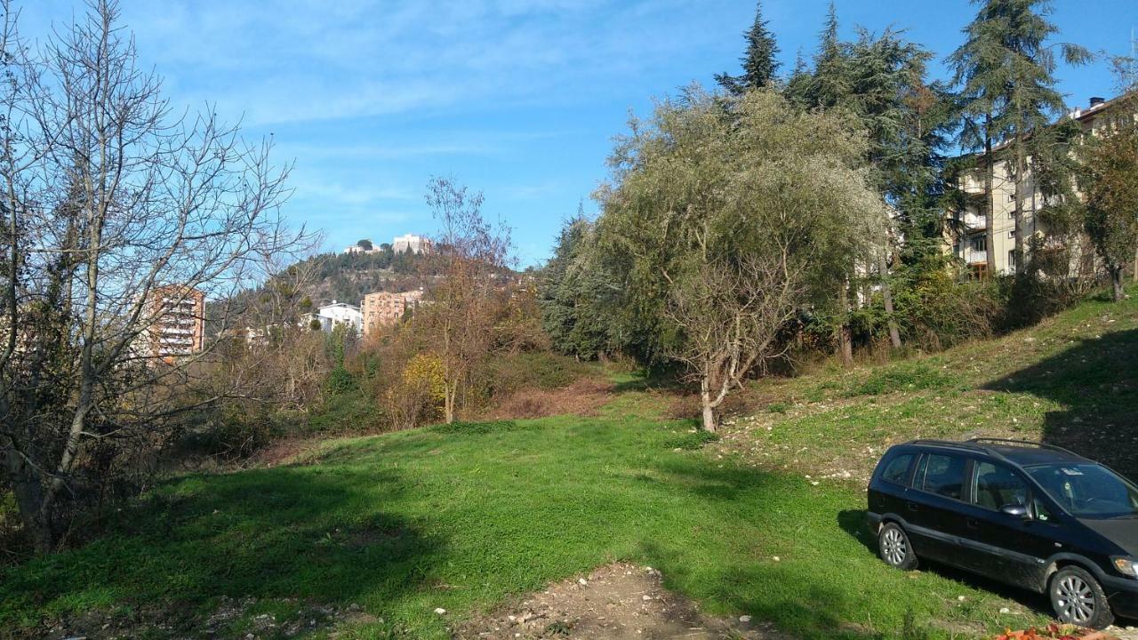 Villa Center Appartamenti Nel Verde In Citta Campobasso Eksteriør bilde